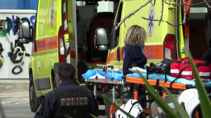 Homem armado mata três pessoas em companhia de navegação grega