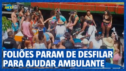 Gentileza no Carnaval de BH: foliões param de desfilar para ajudar ambulante