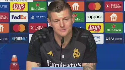 Kroos se ratifica en su pensamiento sobre los pitos de Arabia