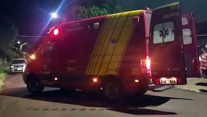 Motociclistas sofrem queda e ficam feridos após atropelarem cachorro no Santos Dumont