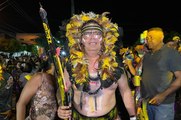 Foliões são contagiados por muita música e alegria no Bloco do Índio, no Carnaval de Cajazeiras