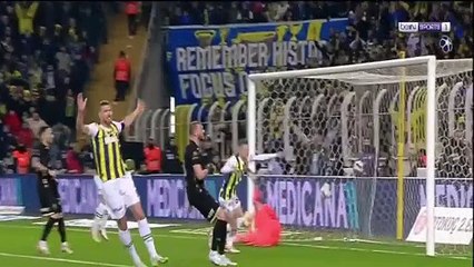 Günün Canlı Maçlarını ve Programlarını Kaçırmayın! ⚽