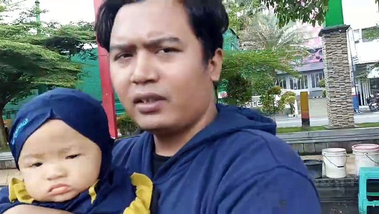 SEGARNYA ES BUAH ALUN-ALUN REMBANG - HABIS AMBIL TOGA, BELI ES BUAH DULU PEMIRSA