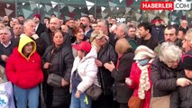CHP İstanbul İl Başkanlığı Önünde Adaylara Destek Eylemi