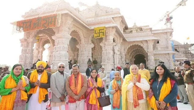 अरविंद केजरीवाल, भगवंत मान पहुंचे अयोध्या, परिवार संग रामलला के किए दर्शन