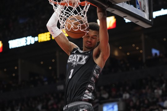 Game Recap: Spurs 122, Raptors 99