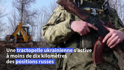 Face aux attaques russes, les soldats ukrainiens creusent des tranchées