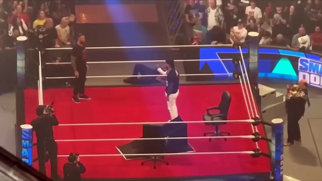 Jey Uso destroys Solo Sikoa because of Roman Reigns - WWE Smackdown 7/21/23