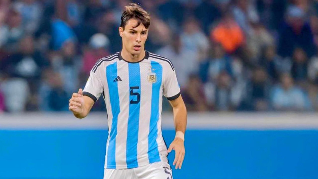 Amazing!   Check out the FULL commercial featuring Lionel Messi alongside Ted Lasso for the Super Bowl LVIII! 