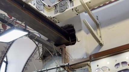 Kapalıçarşı'da duvarlara yerleştirilen demirlere esnaftan tepki