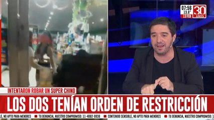 Intentaron roban un supermercado chino pero fueron molidos a golpes por los vecinos
