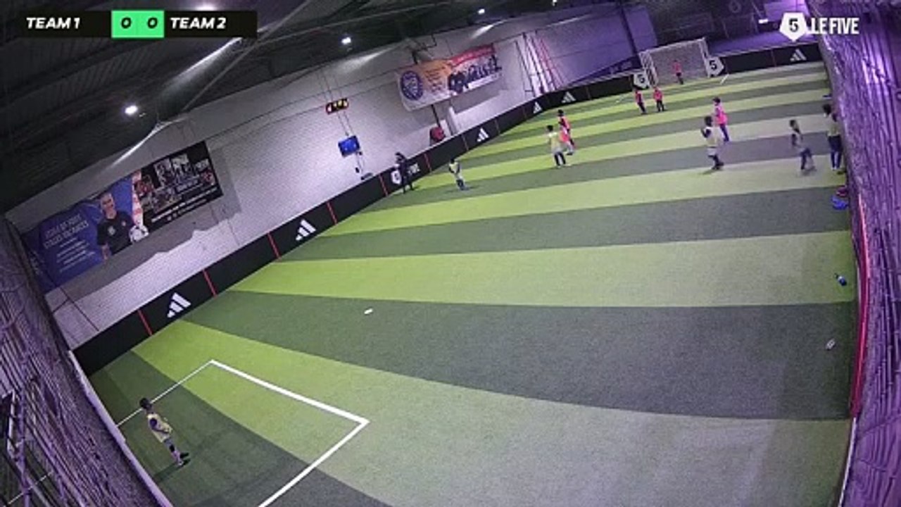 Carrieres-sous-Poissy 13/02 à 11:33 - Football Terrain 2 (LeFive Carrières-sous-Poissy)