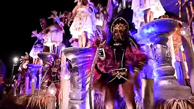 Rio encerra desfiles do Carnaval em grande estilo