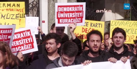 Halka açılan İstanbul Üniversitesi öğrencilerinden protesto: Ticarethane, müze değil; okul!