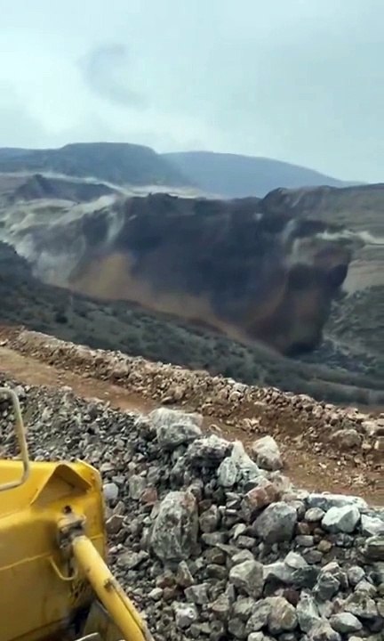 Erzincan İliç’te altın madeninde toprak kayması | Vali Hamza Aydoğdu: Toprak altında işçiler var