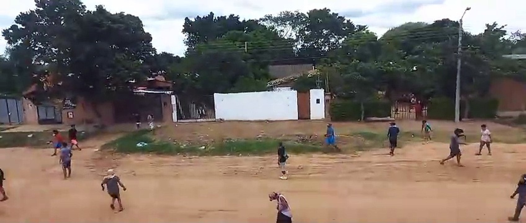 Pelea de pandillas causa temor en un barrio del Plan 3.000, en Santa Cruz
