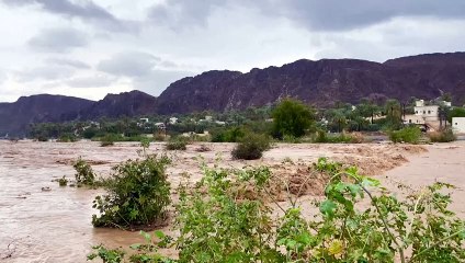 السيول تودي بثلاثة أطفال في سلطنة عُمان