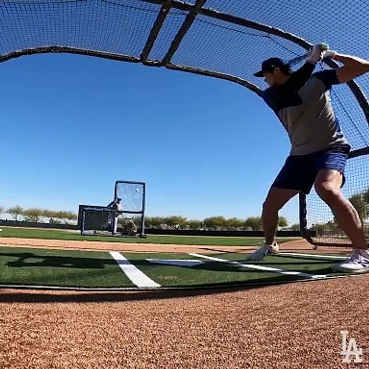 Shohei Ohtani calienta motores para la temporada 2024 con Los Ángeles Dodgers