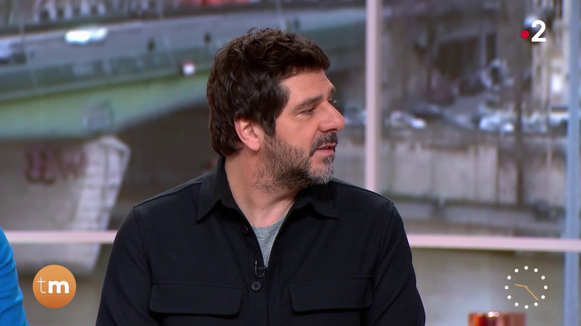J'ai cru halluciner !" : Patrick Fiori vole au secours d'un couple en détresse sur une route de Corse - Voici.fr
