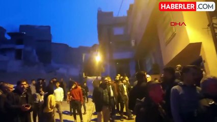 Şanlıurfa'da odun deposu çöken binada kurtarma çalışması başlatıldı