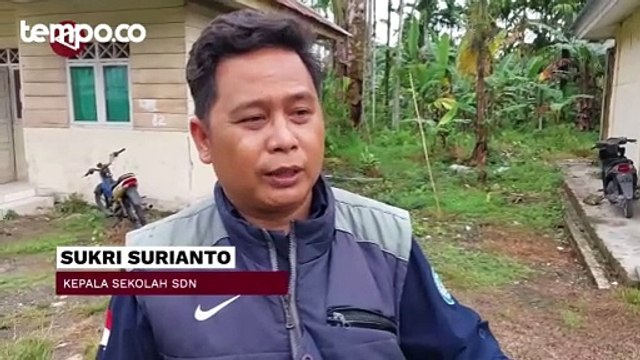 Sekolah Disegel, 92 Siswa SD di Mentawai Belajar di Lantai