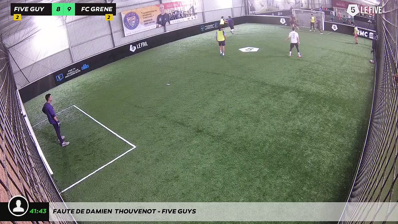 Faute de Damien  Thouvenot - FIVE guys