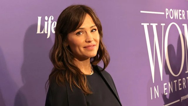 Jennifer Garner May Star in Ex-Husband Ben Affleck's Crime Thriller 'Animals' | THR News Video