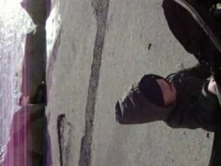 Je pousse la poussette en bord de mer