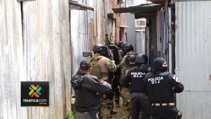 tn7-Supuestos-vendedores-de-droga-detenidos-en-Purral-construyeron-bunkers-en-terrenos-del-Estado-130224