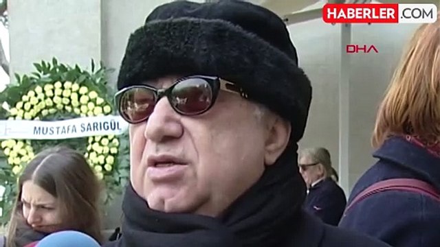 Sanat dünyasının önemli isimlerinden Erkan Özerman hayatını kaybetti