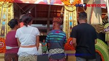 Melihat Salah Satu TPS di Gianyar Bali, Seluruh Petugas KPPS Perempuan dan Kenakan Pakaian Adat