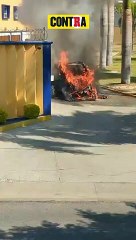 ¡SAN VALENTÍN ESTÁ QUE ARDE! SE INCENDIA CAMIONETA EN ENTRADA DE MOTEL