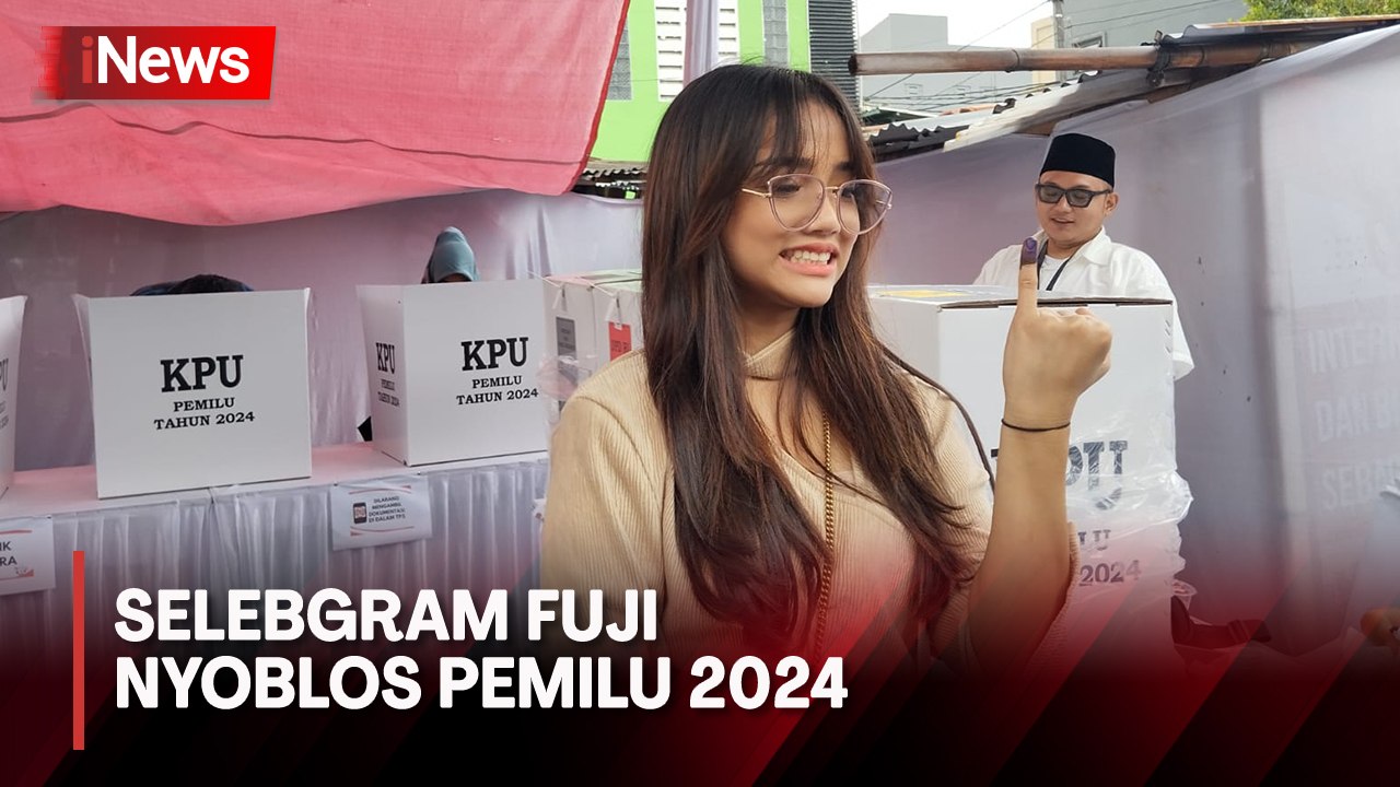 Kompak! Selebgram Fuji Bersama Keluarga Pergi Nyoblos ke TPS