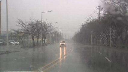 [날씨] 4월의 봄 날씨, 서울 17℃...남부 산발적 비 / YTN