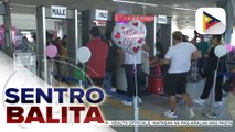 Mga pasahero ng LRT-2, nakatanggap ng bulaklak ngayong Valentine’s Day