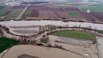 Çanakkale'de su altında kalan tarım arazileri görüntülendi