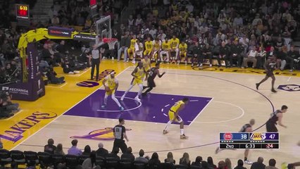 AD heaves a full court pass to LeBron
