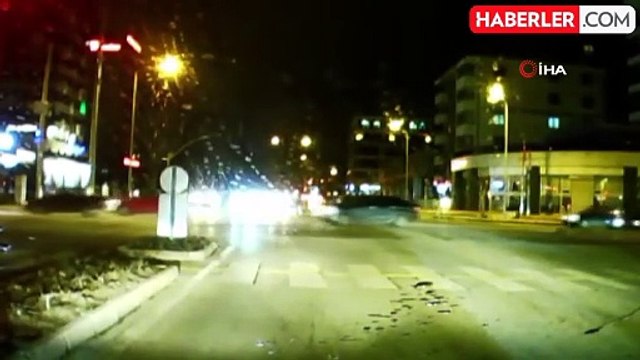 Kırmızı Işık İhlali Kazayı Beraberinde Getirdi