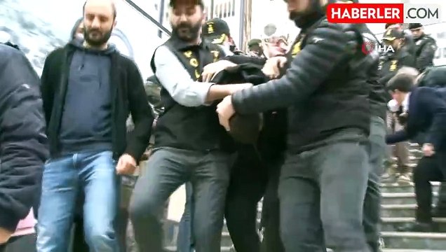 Küçükçekmece'deki saldırıya ilişkin gözaltına alınan 22 şüpheli adliyeye sevk edildi