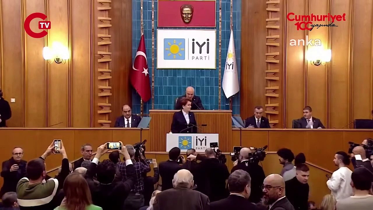Aday gösterilmediği için CHP'den istifa eden Artvin Belediye Başkanı İYİ Parti'den aday oldu
