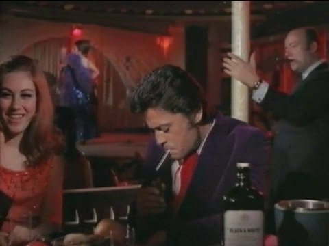 Nesrin Sipahi - Artik Sevmeyecegim Hayatim Sana Feda Filminden