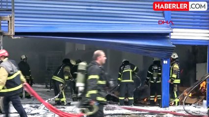 Kocaeli'de kaçak ürünlerin depolandığı depoda yangın çıktı