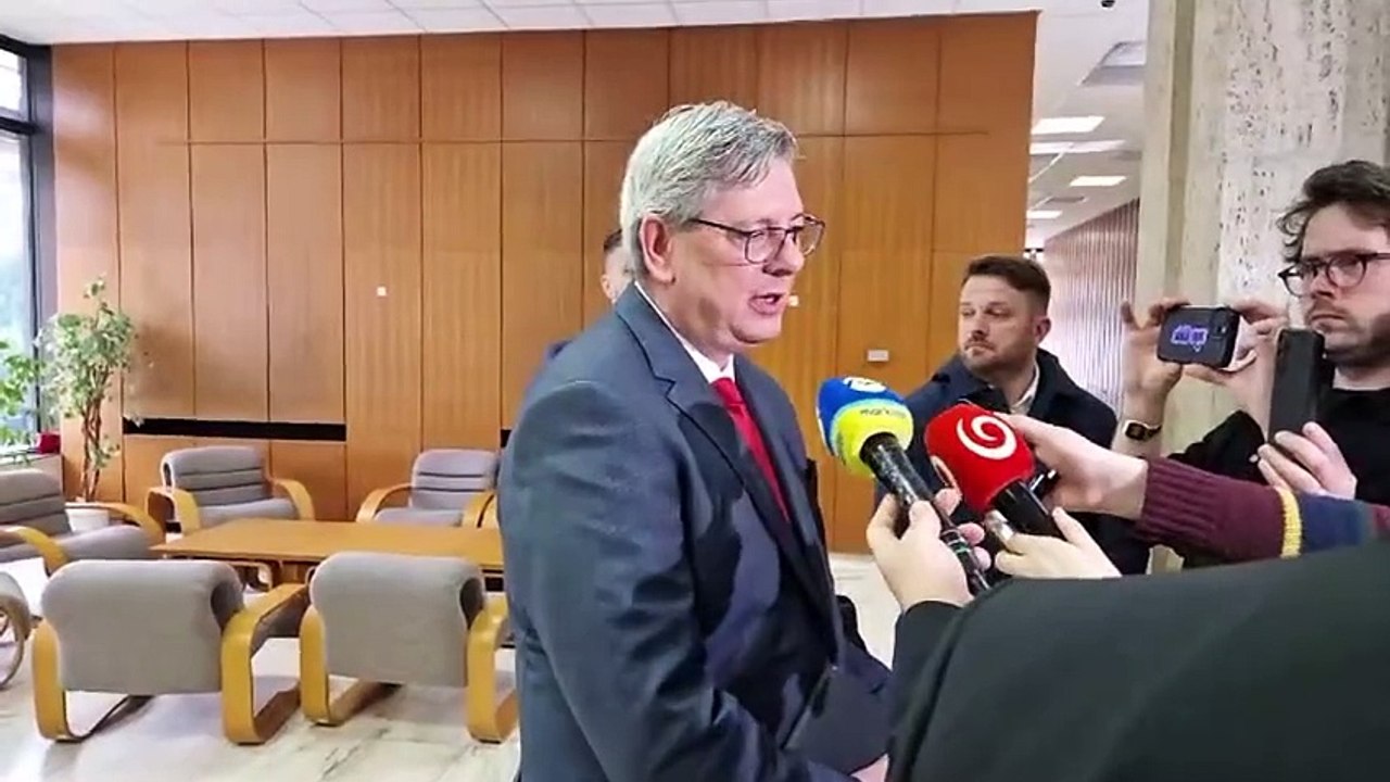 ZÁZNAM: Brífing ministra spravodlivosti B. Suska