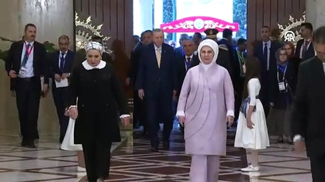 Erdoğan 11 yıl sonra Kahire'de; Mısır Cumhurbaşkanı Sisi ile görüştü