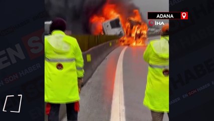 Adana’da otoyolda tır yandı, otobüsteki yolcular tahliye edildi