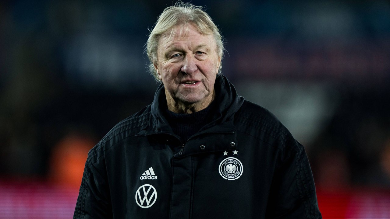 'Egoist' Hrubesch: 'Würde gerne nochmal ins Olympische Dorf'