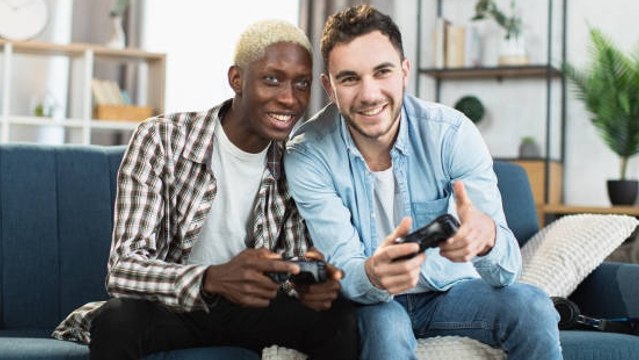 Aumentan Los Jugadores LGBTQ+ A Pesar De La Falta De Inclusividad En Videojuegos