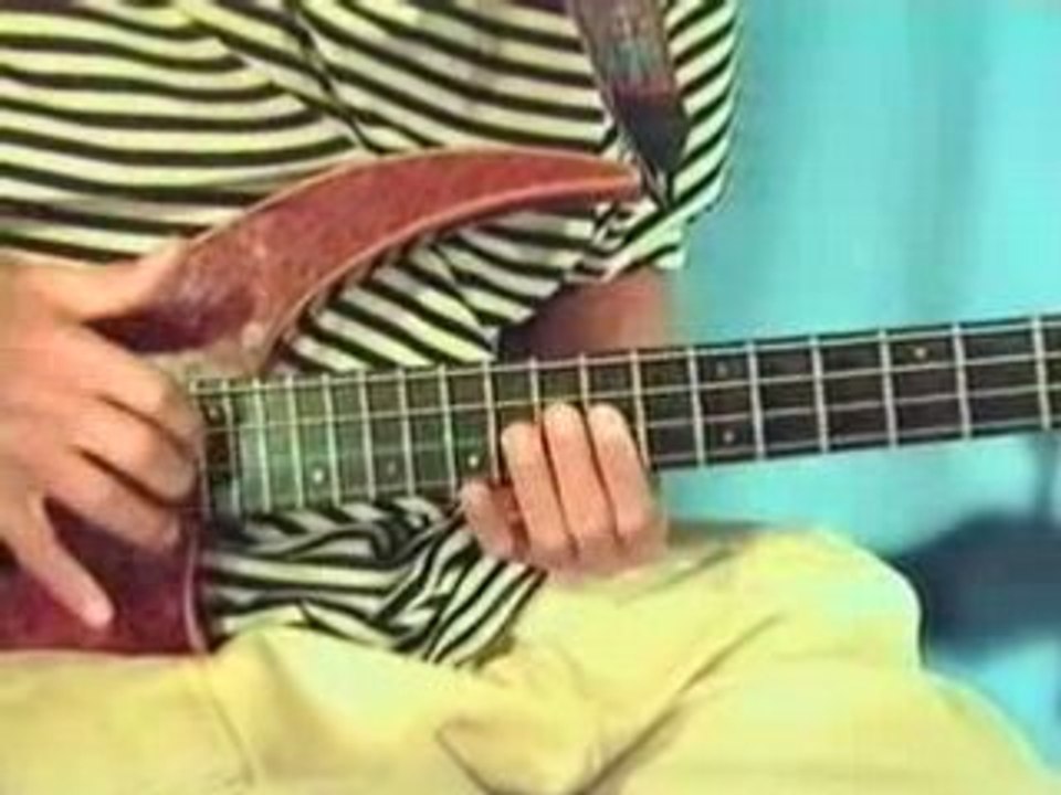 Techniques Percussives a la Basse - 2