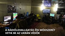 A rádiólehallgatás ősi módszerét vetik be az ukrán védők