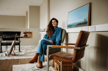 Artist Stephanie Eufemia settles in to her new studio in Shifnal